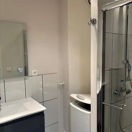 Appartement Joli En Avec Piscine Et Gardien *